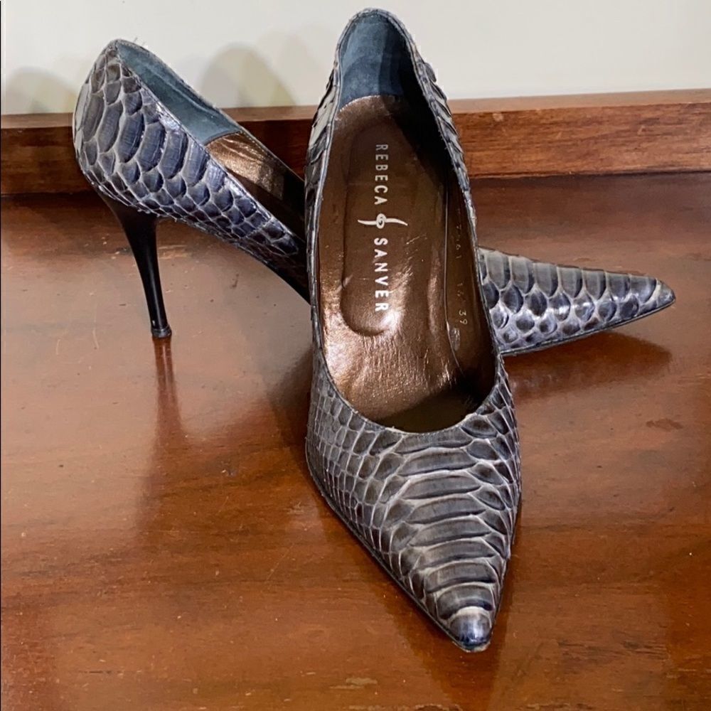 Rebeca Sanver Leather Pumps Made in Spain